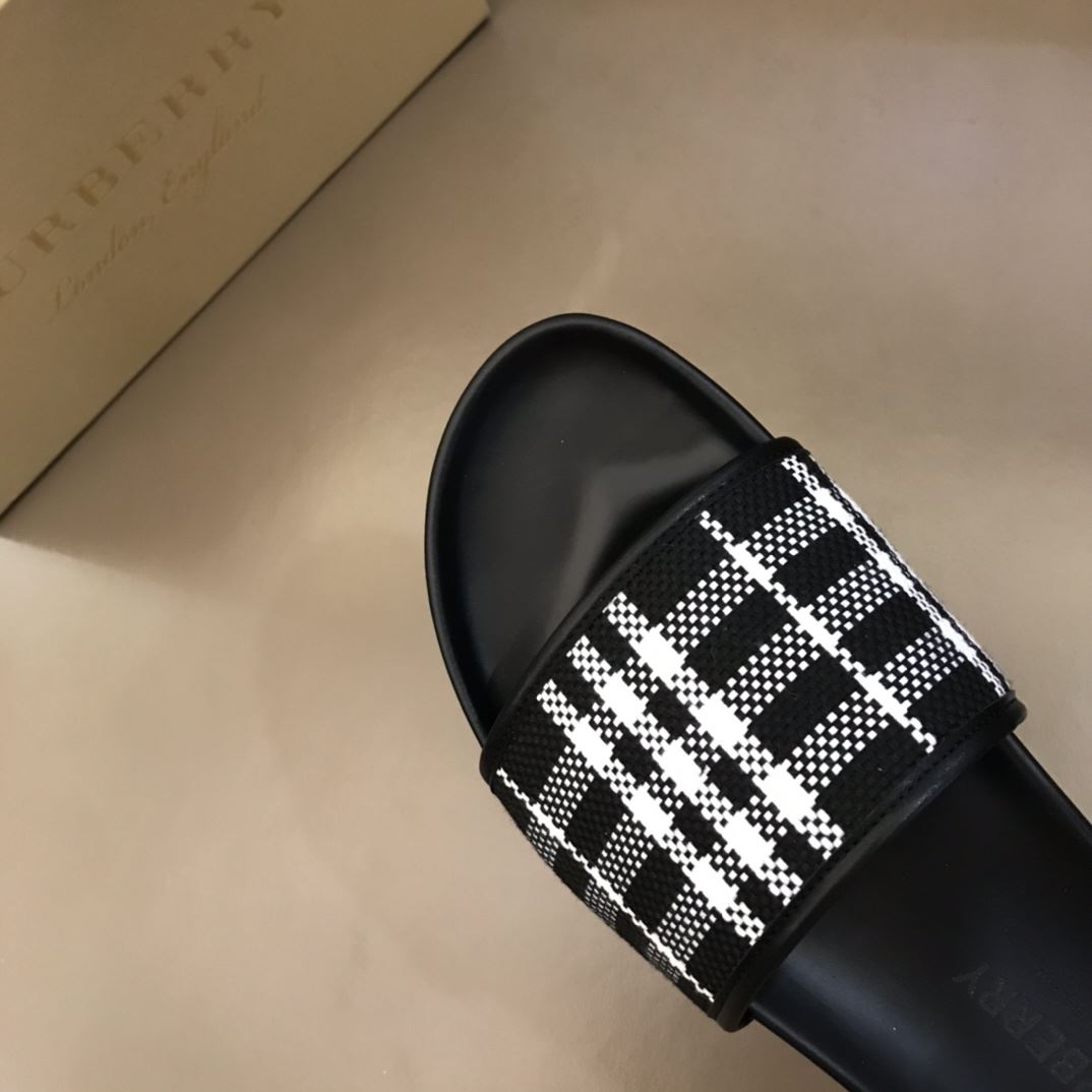 Burberry Slippers